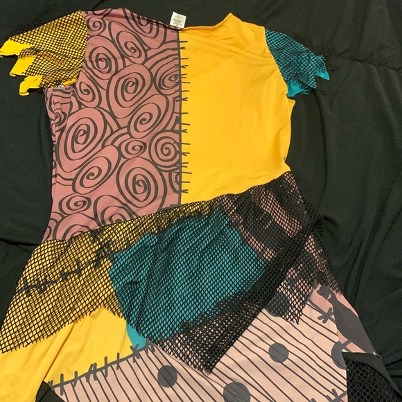 Very cute sally dress (nightmare before Christmas) - Picture 2 of 3